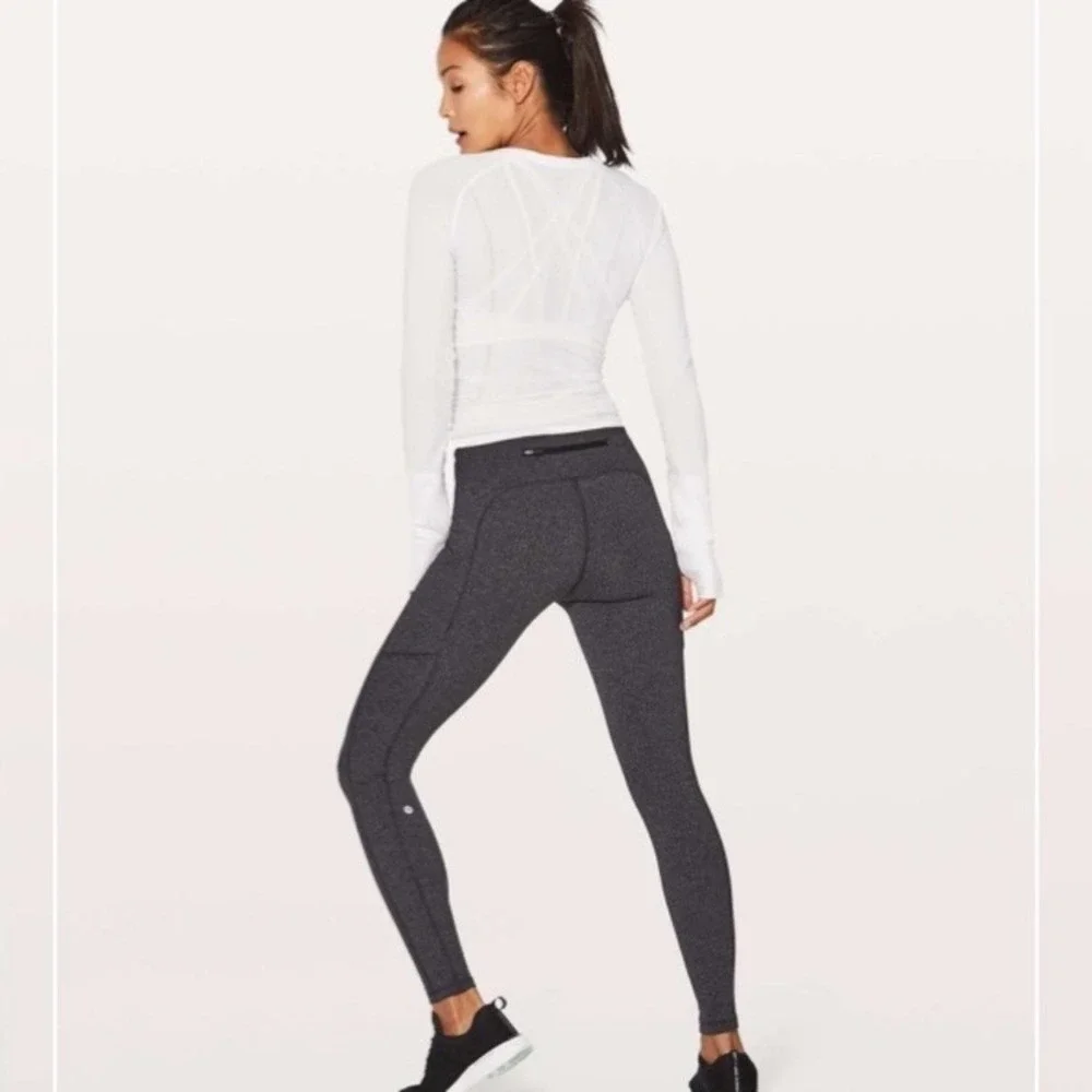 Lululemon Speed Up‎ Tight 28